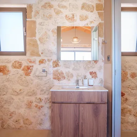 Pantheon Luxury Skala (Kefalonia)