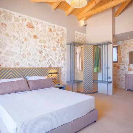 Pantheon Luxury Villa *