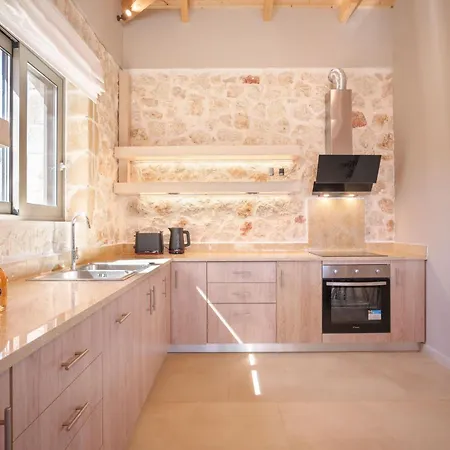 Pantheon Luxury Villa *